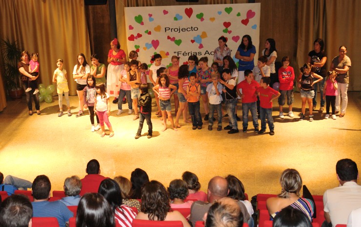 Crianças que participaram nas Férias Activas 2011 brilharam na cerimónia de encerramento