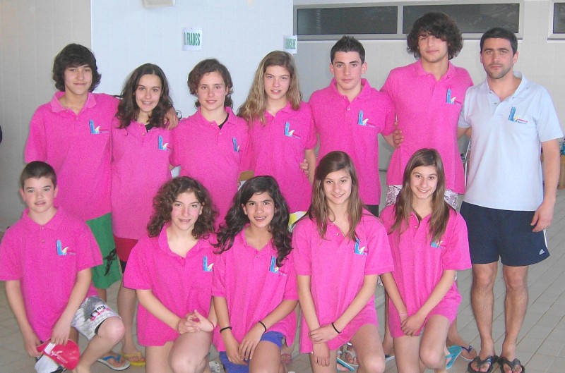 A Escola de Natação de Sernancelhe sube ao 8º lugar na classificação do Circuito de Escolas de Natação