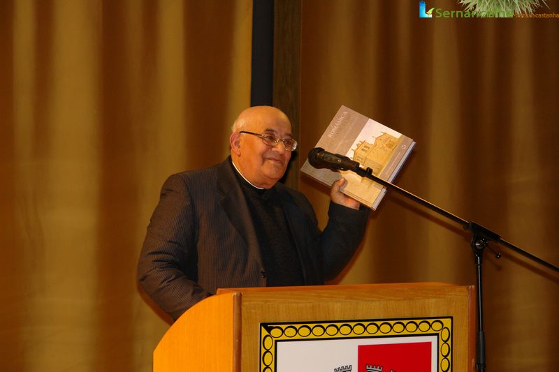 Livro "Igreja Românica de Sernancelhe", de Monsenhor Cândido Azevedo, apresentado no Dia do Município