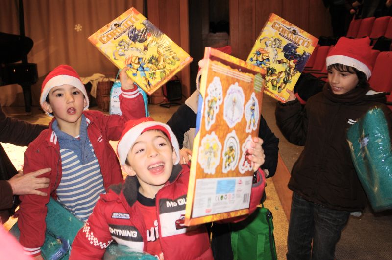 Crianças do Pré-escolar e do 1.º Ciclo do concelho de Sernancelhe festejaram a magia do Natal