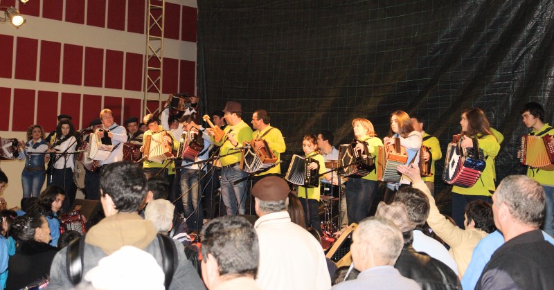 Concertinistas de todo o país marcaram presença no III Encontro Nacional, em Sernancelhe