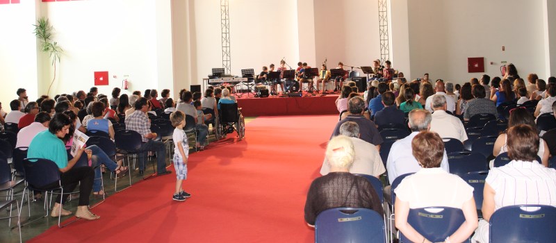 Talento e muita música na festa de encerramento do ano letivo da academia de música