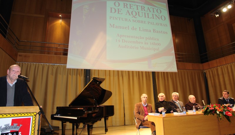 "O Retrato de Aquilino - pintura sobre palavras", de Lima Bastos, apresentado no Auditório de Sernancelhe