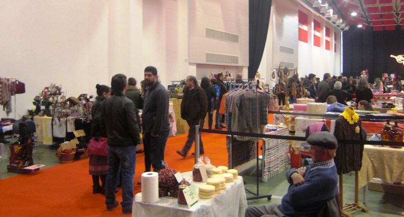 Mercado de Natal no Expo Salão para dinamizar o comércio e o artesanato local