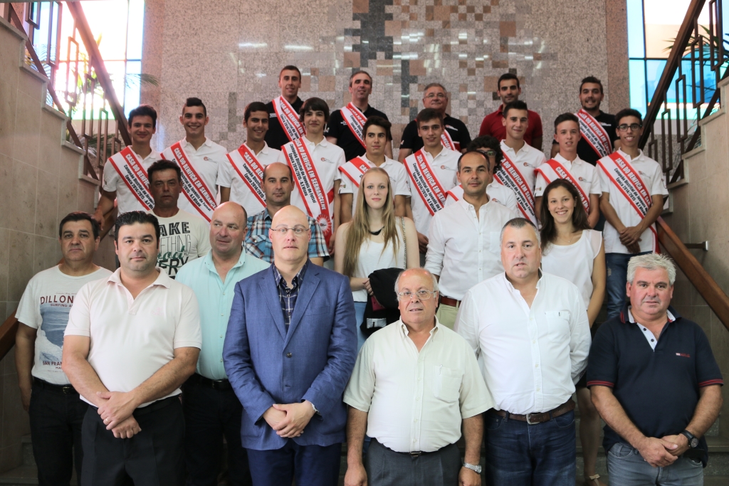 Equipa da Casa do Benfica de Sernancelhe foi campeã distrital de Futsal. Concelho prestou-lhe homenagem