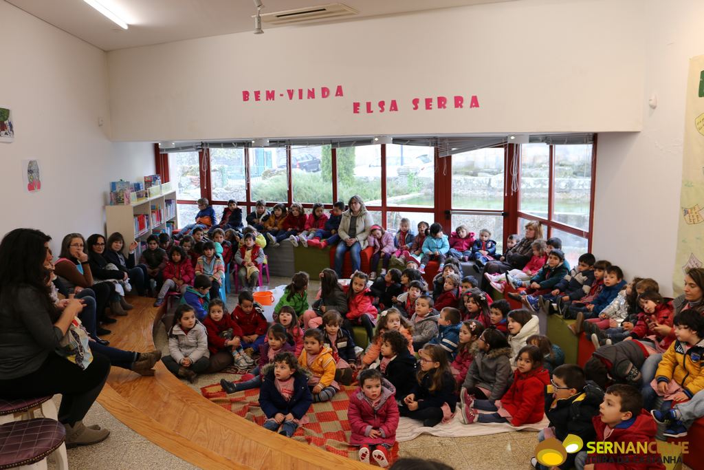 Dia Mundial do Livro assinalado na Biblioteca Municipal com as histórias contadas Elsa Serra