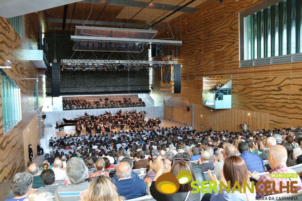 Casa da Música esgotou para assistir ao concerto do Conservatório Regional de Música de Ferreirim