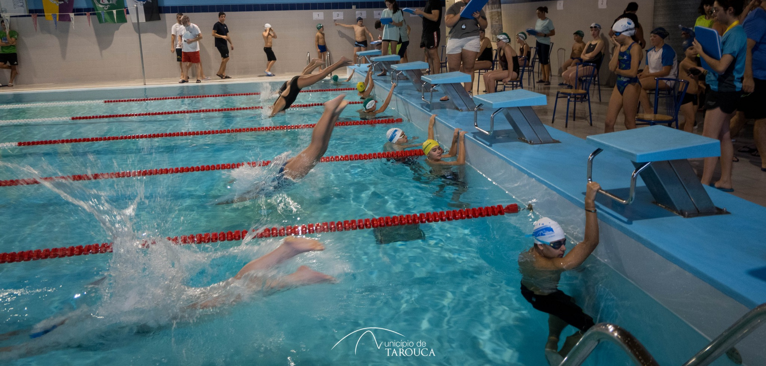 ESCOLA DE NATAÇÃO DE SERNANCELHE EM TAROUCA