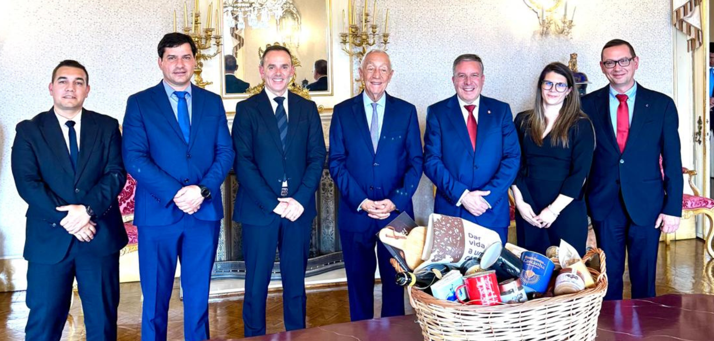 Visita a uma das entidades do governo